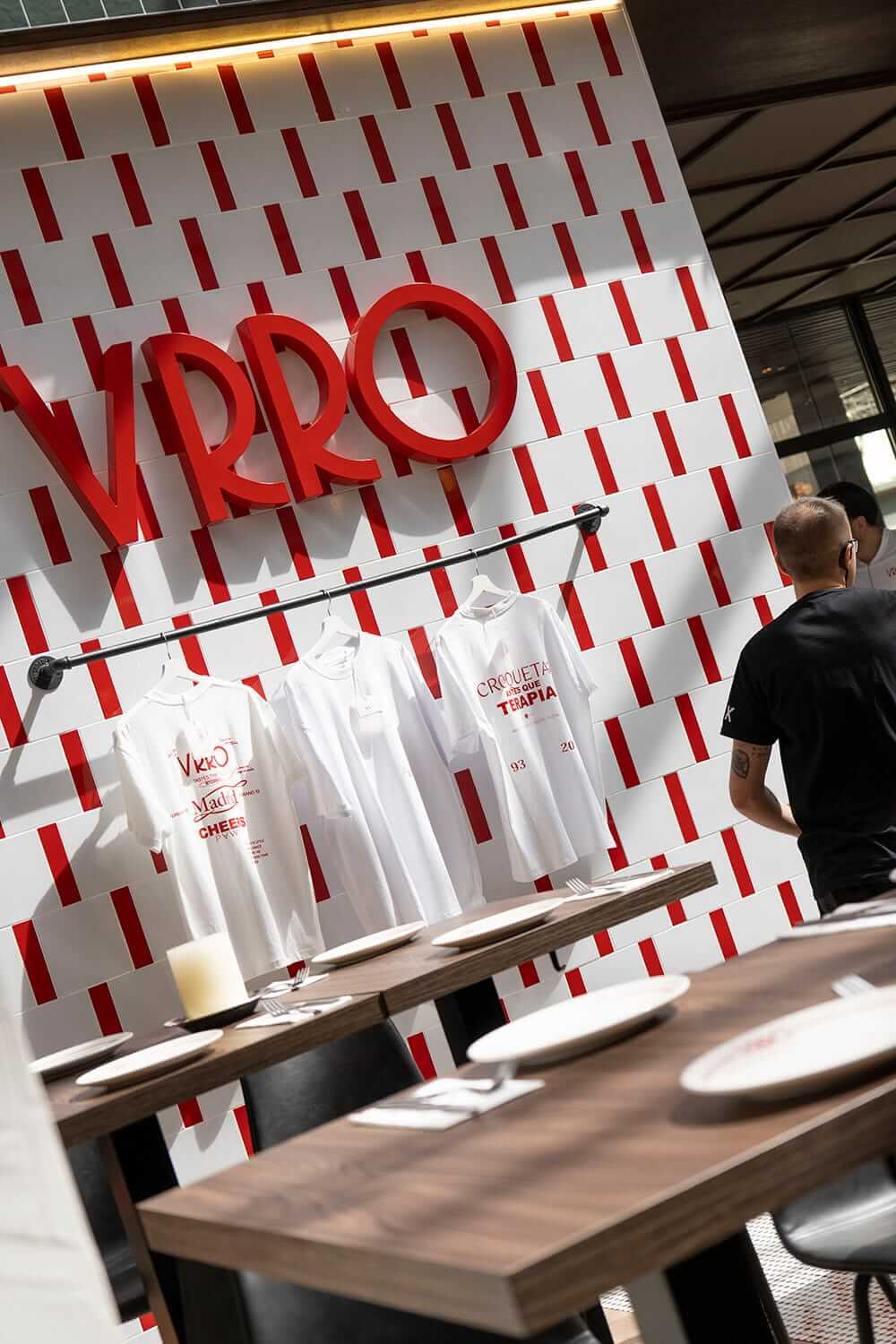 Merchandising y camisetas VRRO